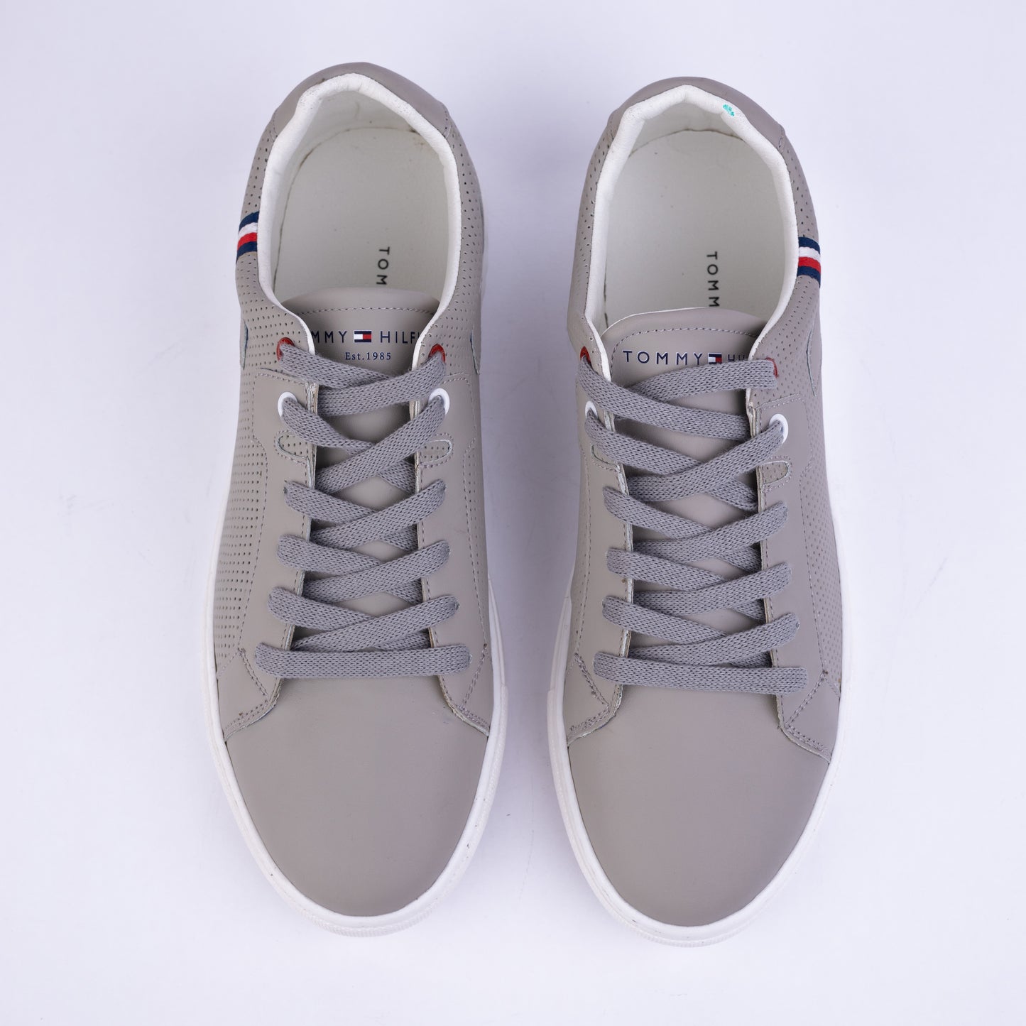 UrbanCore Classic Sneakers