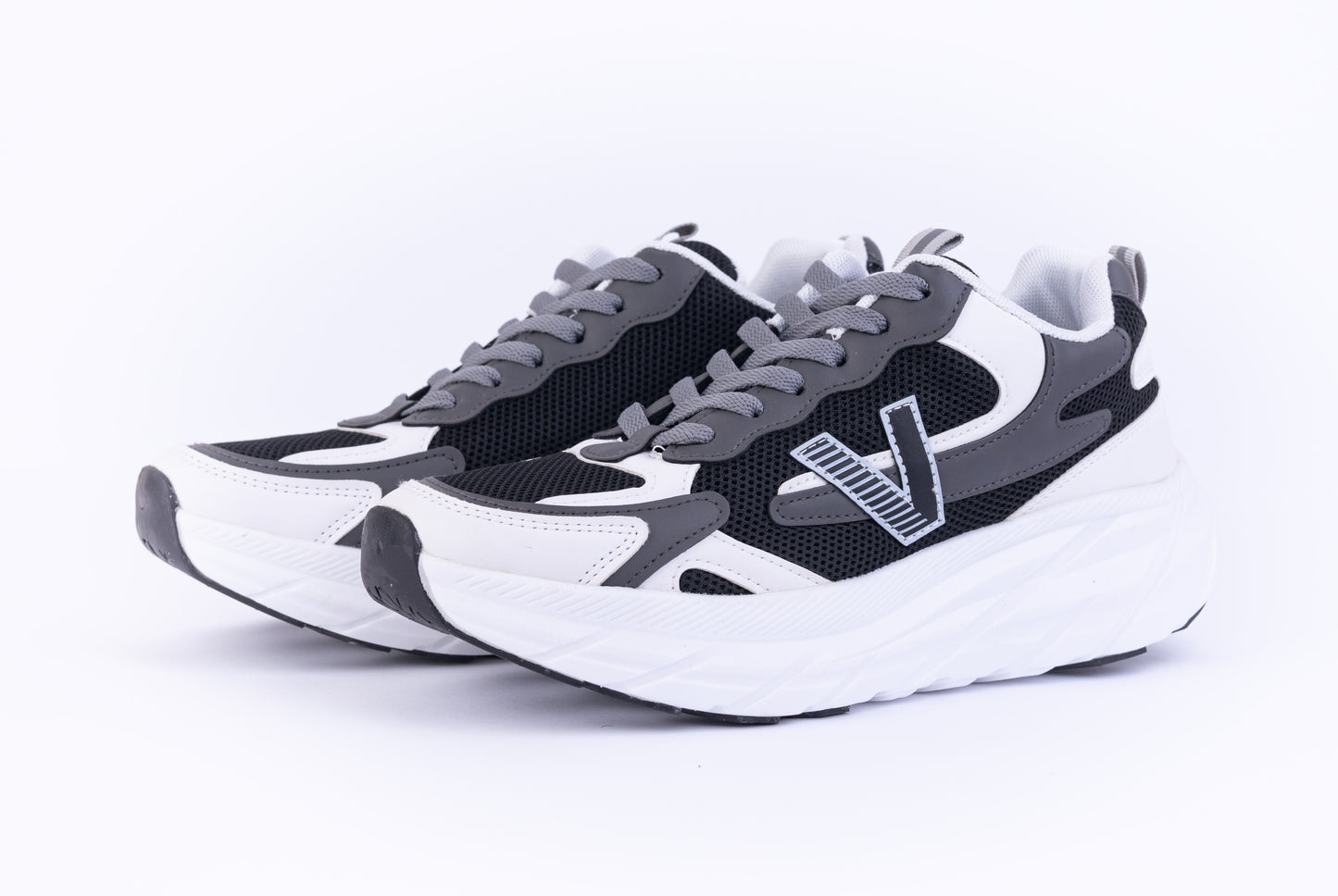 AeroStep Breeze Sneakers