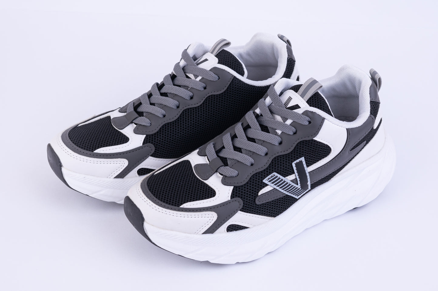 AeroStep Breeze Sneakers