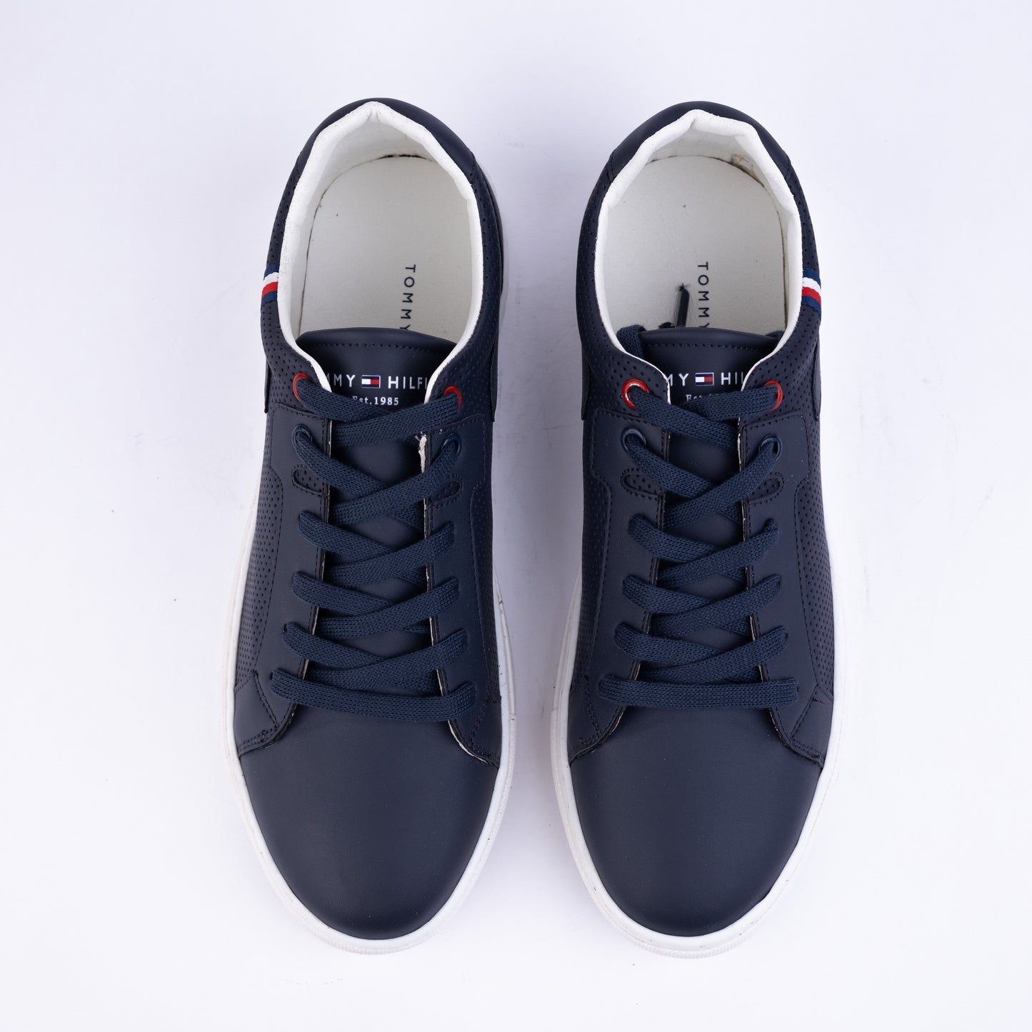 UrbanCore Classic Sneakers