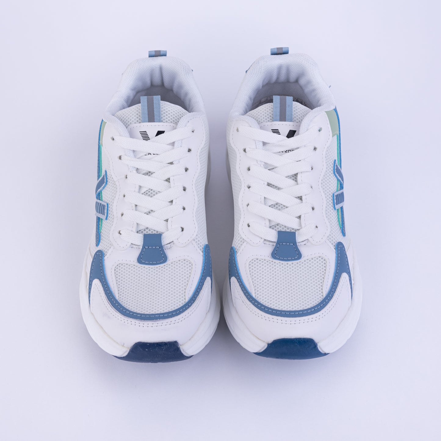 AeroStep Breeze Sneakers