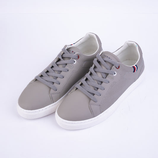 UrbanCore Classic Sneakers